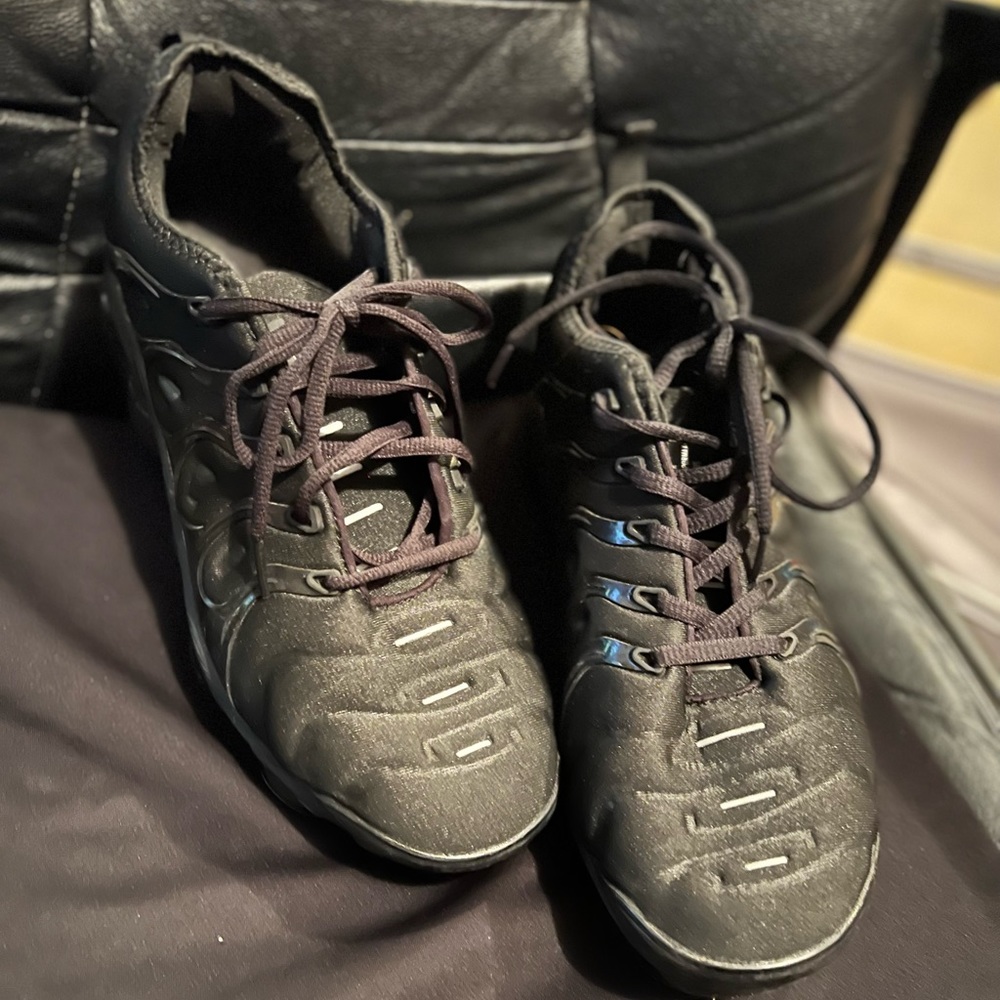 All black Vapor Max Size 12 Condition 9/10
